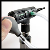 The specialised otoscope used in migraine therapy